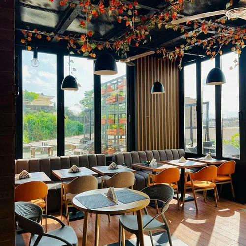 La Base chez Andy, Restaurants & Lounge